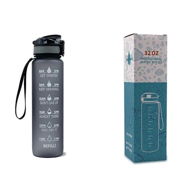 Borraccia Motivazionale 1L in Tritan con Indicatore Orario – Tappo a Scatto, Antiperdita, Ideale per Sport e Fitness
