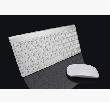 Kit Tastiera e Mouse Wireless 2.4G – Mini Combo Portatile per Laptop, PC, Smart TV e PS4