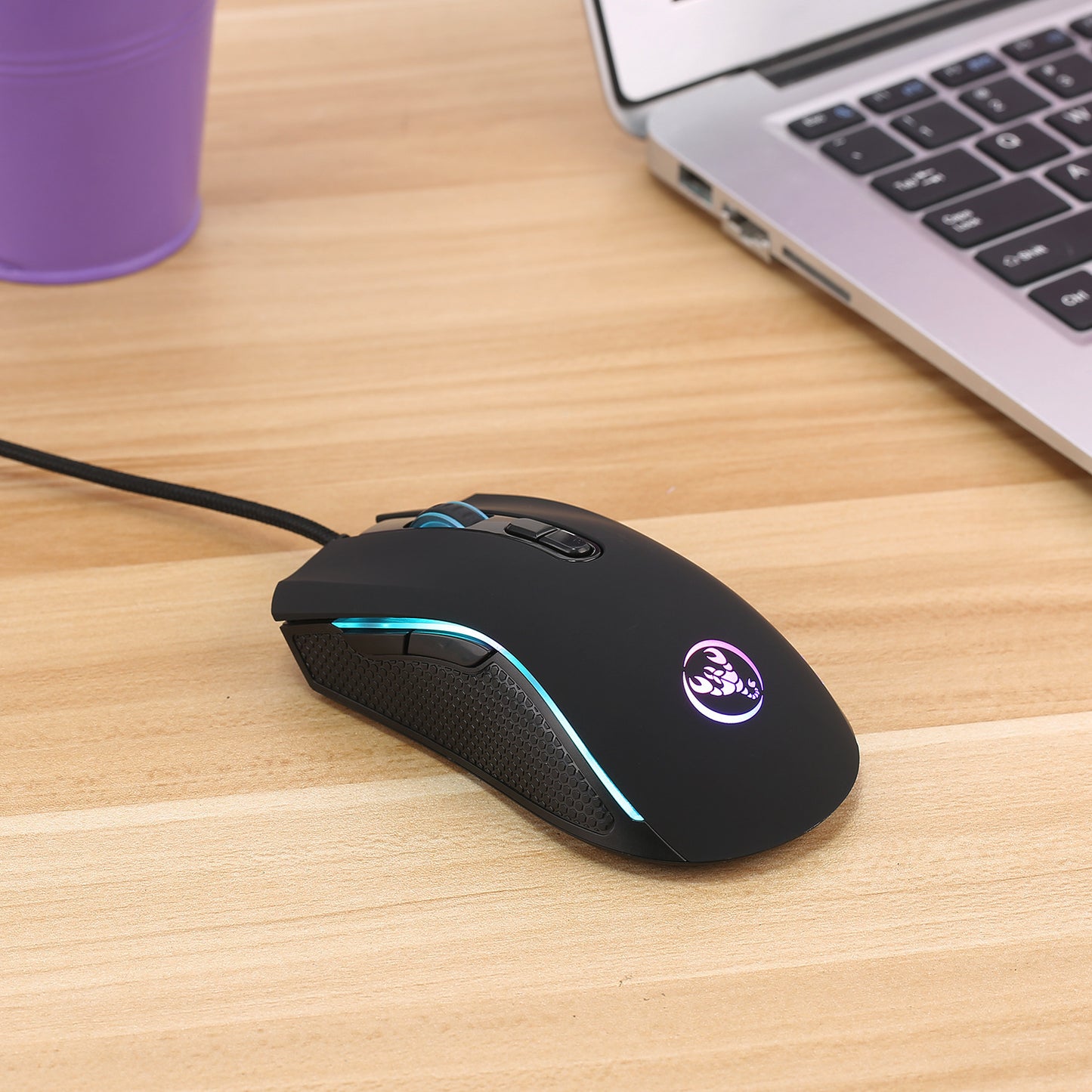 Tastiera da Gaming USB Cablaggio – Retroilluminata, Tasti Flottanti e Ergonomica